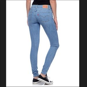 LEVI’s Medium Blue Super Skinny Jeans (new!)